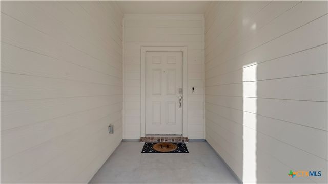 100 Pepper Mill Loop, Burnet, TX 78611