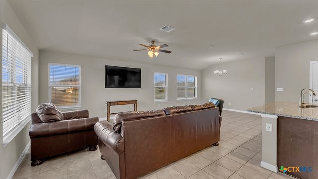 100 Pepper Mill Loop, Burnet, TX 78611