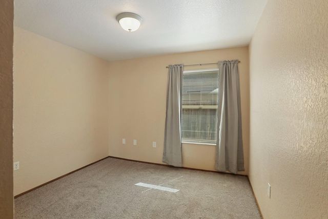 1207 Huntington Pl, Manteca, CA 95336