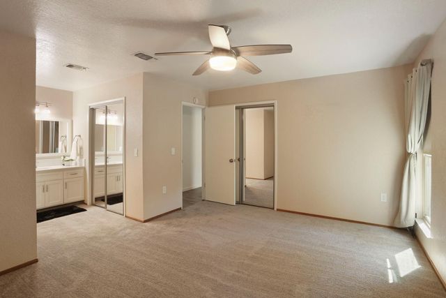 1207 Huntington Pl, Manteca, CA 95336