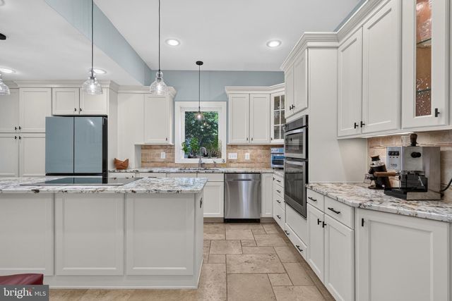 3134 CLAYBORNE AVE, Alexandria, VA 22306