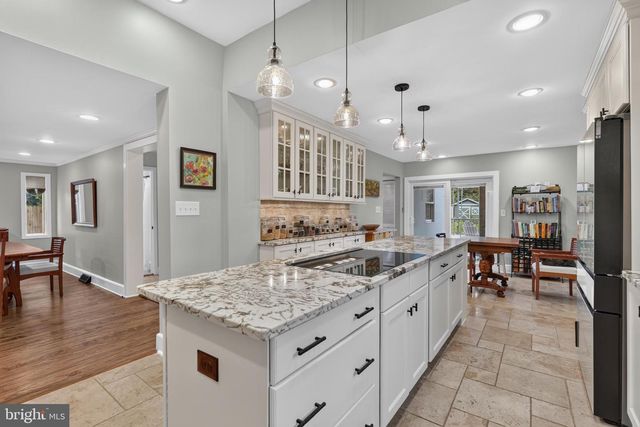 3134 CLAYBORNE AVE, Alexandria, VA 22306