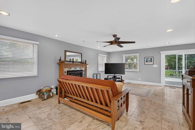 3134 CLAYBORNE AVE, Alexandria, VA 22306