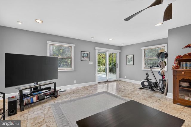 3134 CLAYBORNE AVE, Alexandria, VA 22306