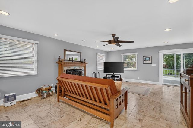 3134 CLAYBORNE AVE, Alexandria, VA 22306