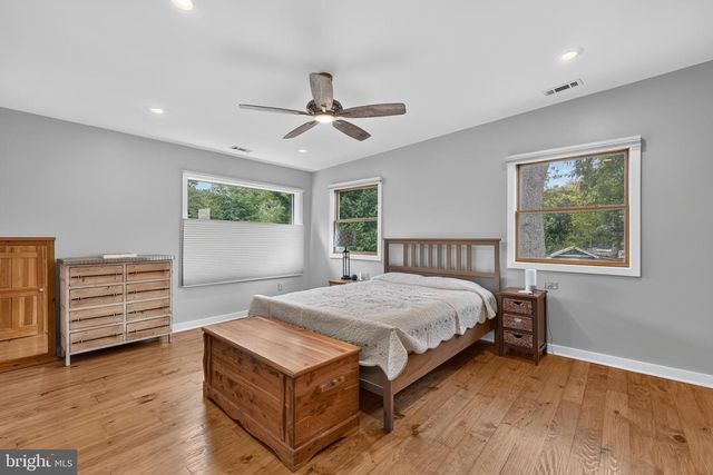 3134 CLAYBORNE AVE, Alexandria, VA 22306