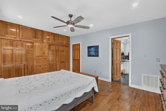 3134 CLAYBORNE AVE, Alexandria, VA 22306