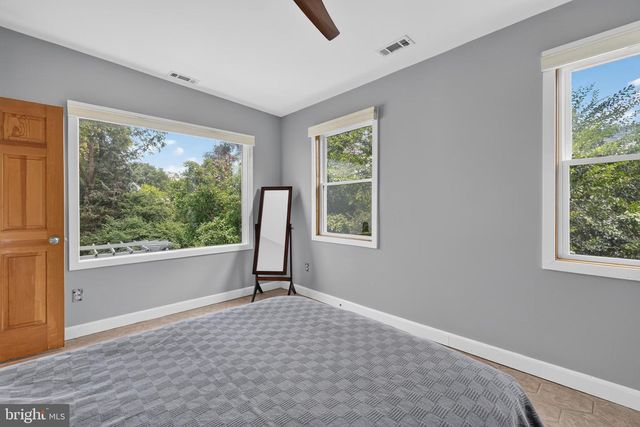 3134 CLAYBORNE AVE, Alexandria, VA 22306