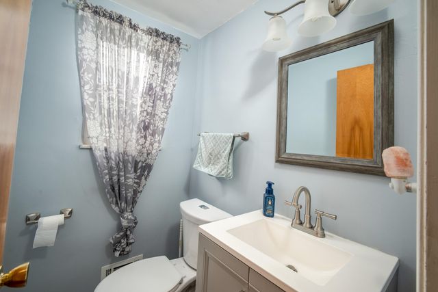 19402 Rockport Street, Roseville, MI 48066