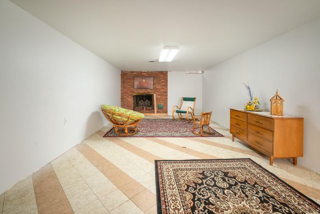19402 Rockport Street, Roseville, MI 48066