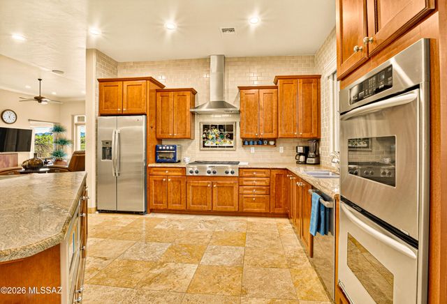 850 W Big Sand Place, Oro Valley, AZ 85755