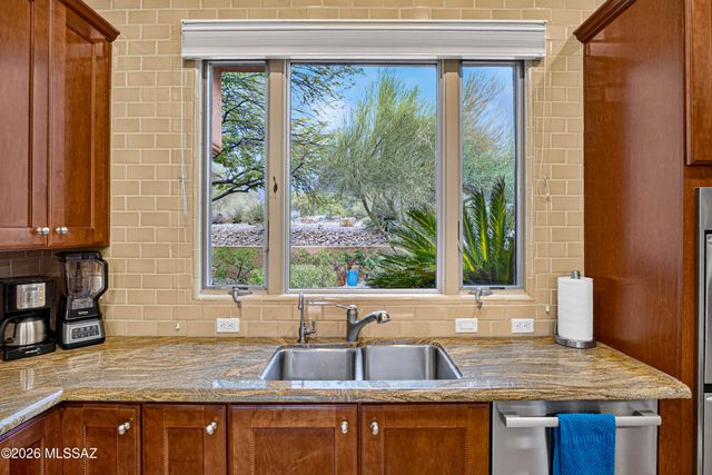 850 W Big Sand Place, Oro Valley, AZ 85755