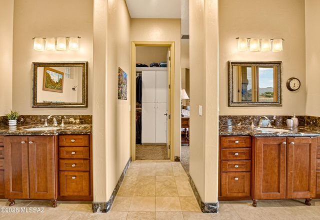 850 W Big Sand Place, Oro Valley, AZ 85755