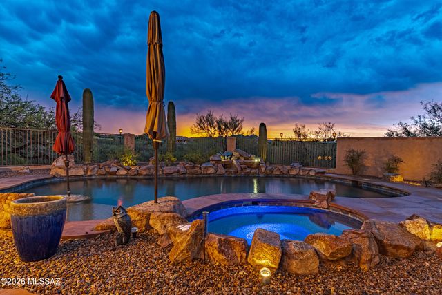 850 W Big Sand Place, Oro Valley, AZ 85755