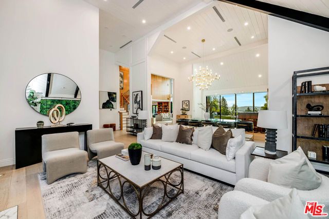 3915 Vista Linda Drive, Encino (los Angeles), CA 91316
