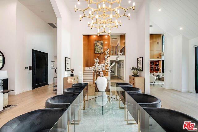 3915 Vista Linda Drive, Encino (los Angeles), CA 91316