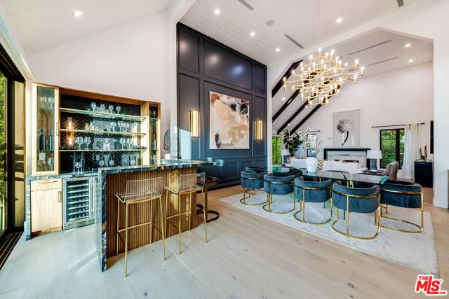 3915 Vista Linda Drive, Encino (los Angeles), CA 91316