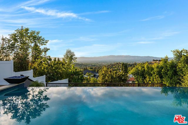 3915 Vista Linda Drive, Encino (los Angeles), CA 91316