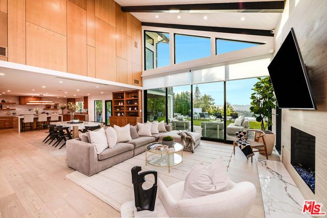 3915 Vista Linda Drive, Encino (los Angeles), CA 91316