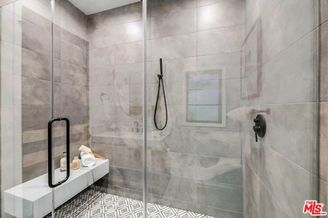 3915 Vista Linda Drive, Encino (los Angeles), CA 91316