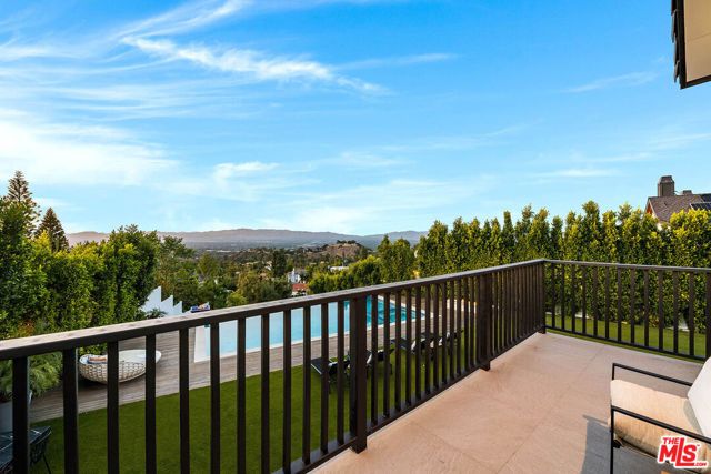 3915 Vista Linda Drive, Encino (los Angeles), CA 91316