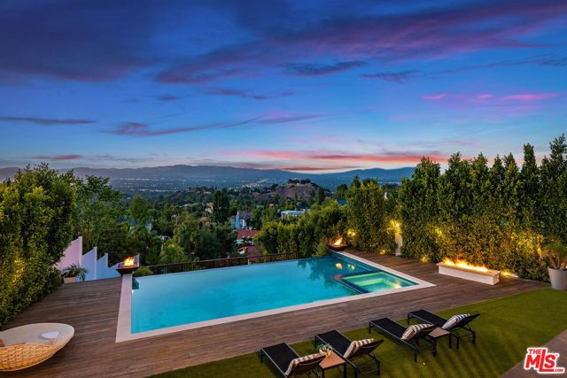 3915 Vista Linda Drive, Encino (los Angeles), CA 91316