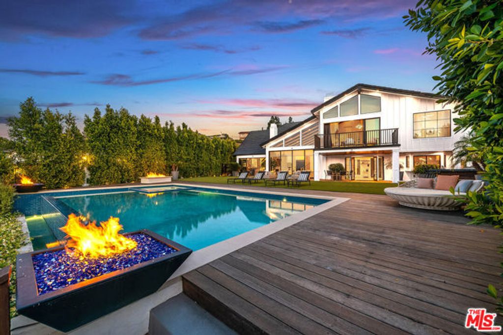 3915 Vista Linda Drive, Encino (los Angeles), CA 91316