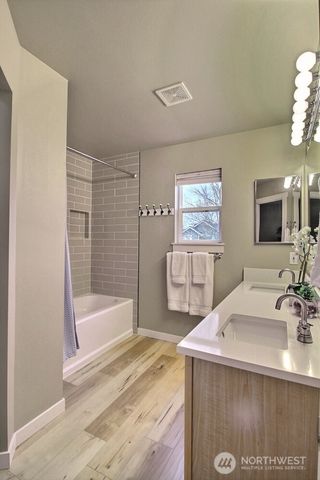 34702 SE Kinsey Street, Snoqualmie, WA 98065