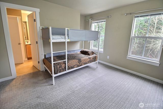 34702 SE Kinsey Street, Snoqualmie, WA 98065