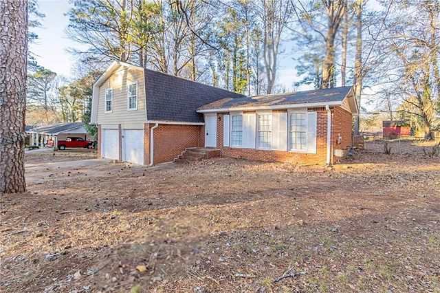 392 Harmony Grove Road, Lilburn, GA 30047