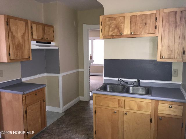 815 Woodward Avenue, Toledo, OH 43608