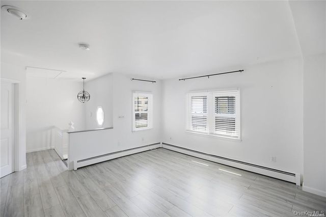 22 Jennings Avenue B, Patchogue, NY 11772