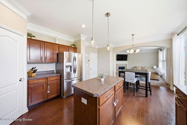 2004 Cherry Creek Rd, La Grange, KY 40031