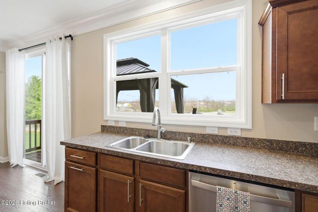 2004 Cherry Creek Rd, La Grange, KY 40031