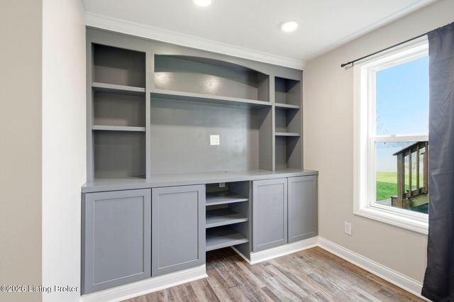 2004 Cherry Creek Rd, La Grange, KY 40031