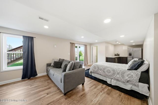 2004 Cherry Creek Rd, La Grange, KY 40031