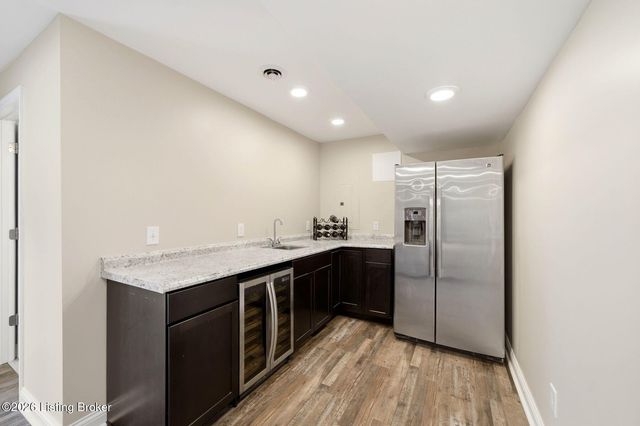 2004 Cherry Creek Rd, La Grange, KY 40031