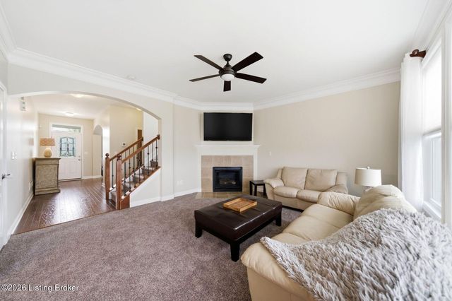 2004 Cherry Creek Rd, La Grange, KY 40031