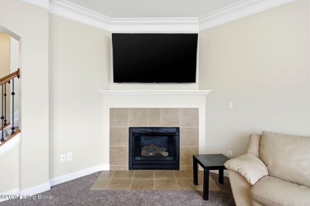 2004 Cherry Creek Rd, La Grange, KY 40031