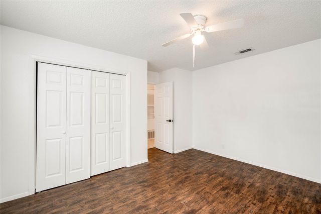 3306 Dolphin DR A, Austin, TX 78704