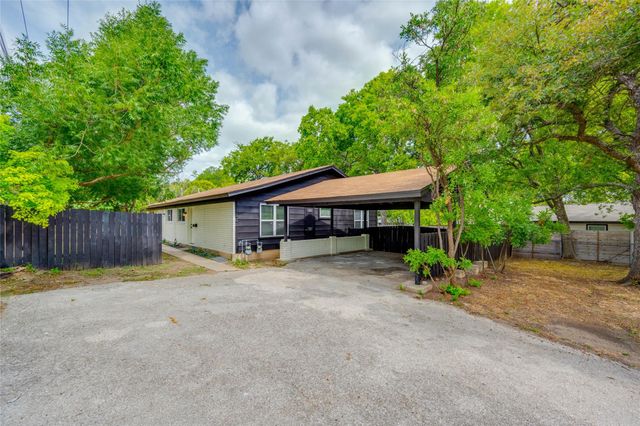 3306 Dolphin DR A, Austin, TX 78704
