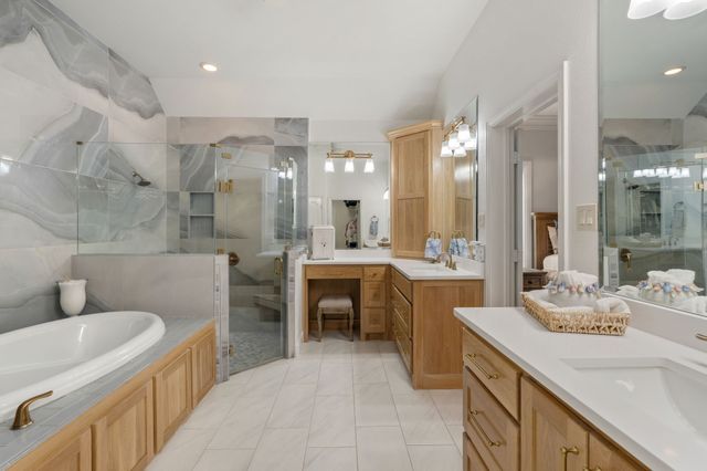 101 Fairway Drive, Waxahachie, TX 75165
