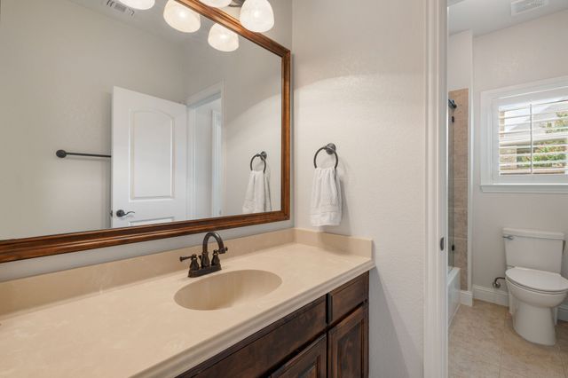 101 Fairway Drive, Waxahachie, TX 75165