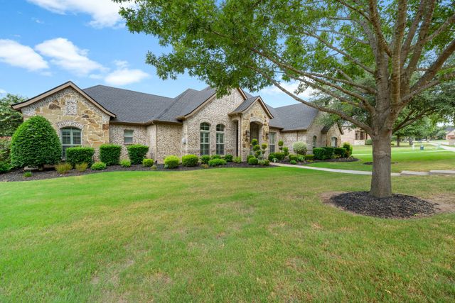 101 Fairway Drive, Waxahachie, TX 75165