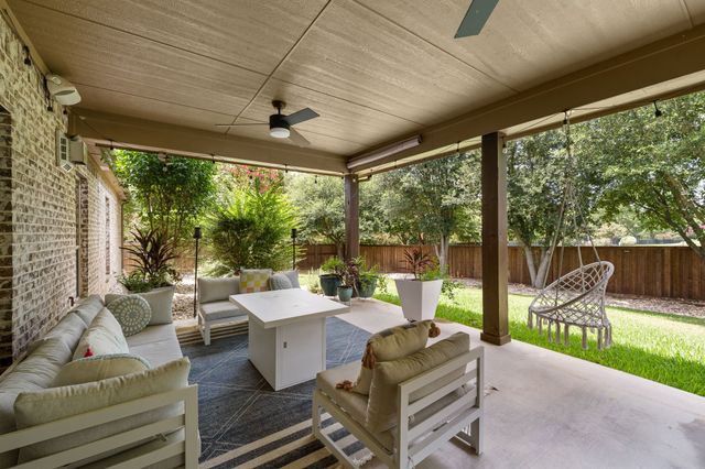 101 Fairway Drive, Waxahachie, TX 75165