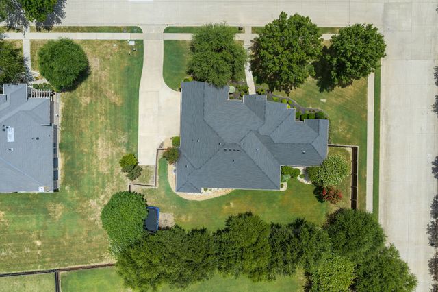 101 Fairway Drive, Waxahachie, TX 75165