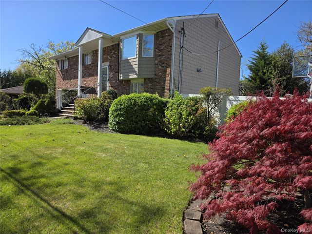 415 Yale Avenue, Woodmere, NY 11598