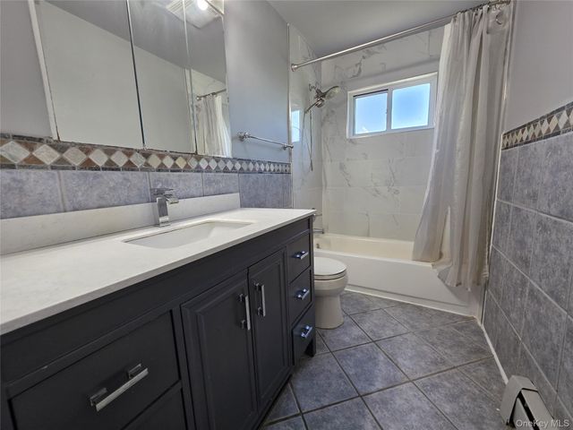 415 Yale Avenue, Woodmere, NY 11598