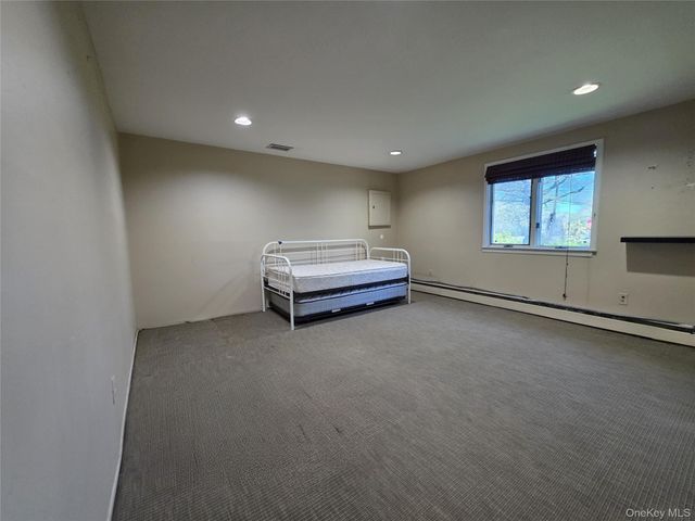 415 Yale Avenue, Woodmere, NY 11598