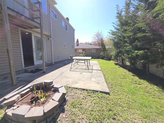 415 Yale Avenue, Woodmere, NY 11598